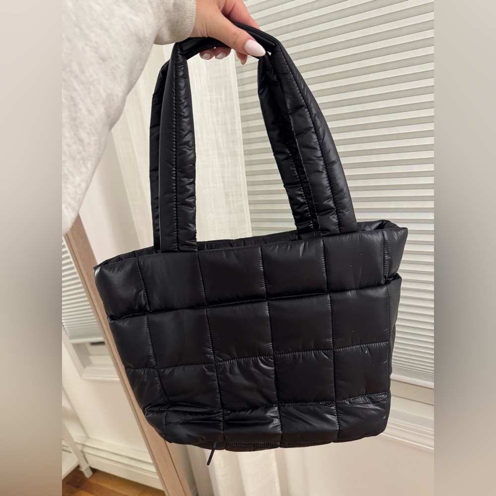 NWT lululemon quilted grid tote bag 12L - Picture 3 of 4